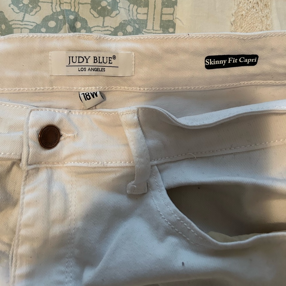 White Judy☕️ blue jeans, size 18